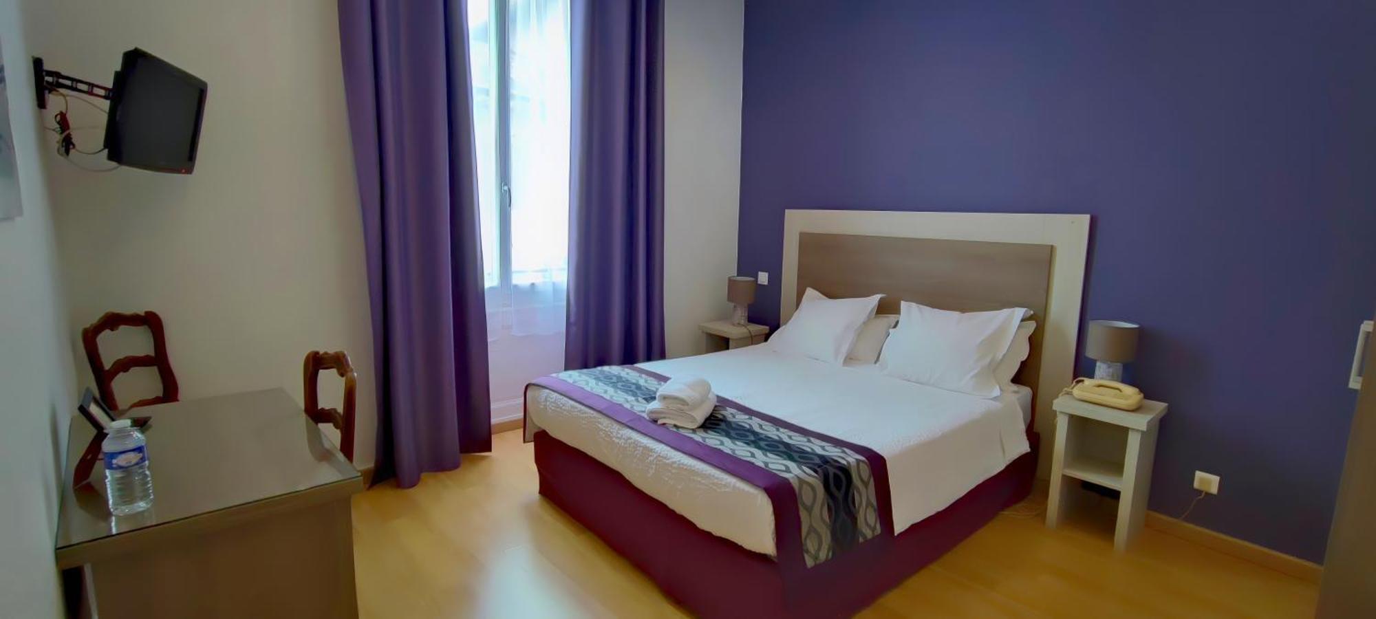 Logis Grand Hotel Pelisson Nontron Bagian luar foto