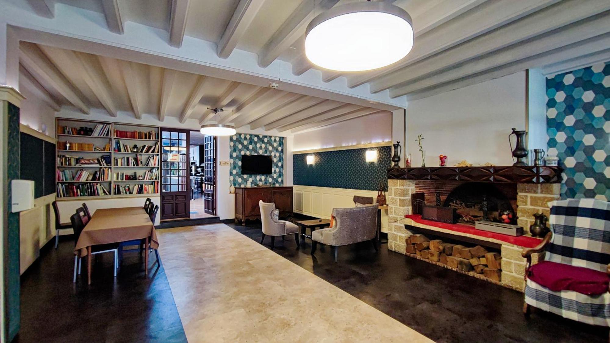 Logis Grand Hotel Pelisson Nontron Bagian luar foto