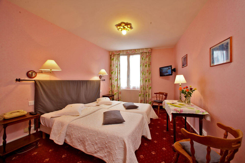 Logis Grand Hotel Pelisson Nontron Bagian luar foto