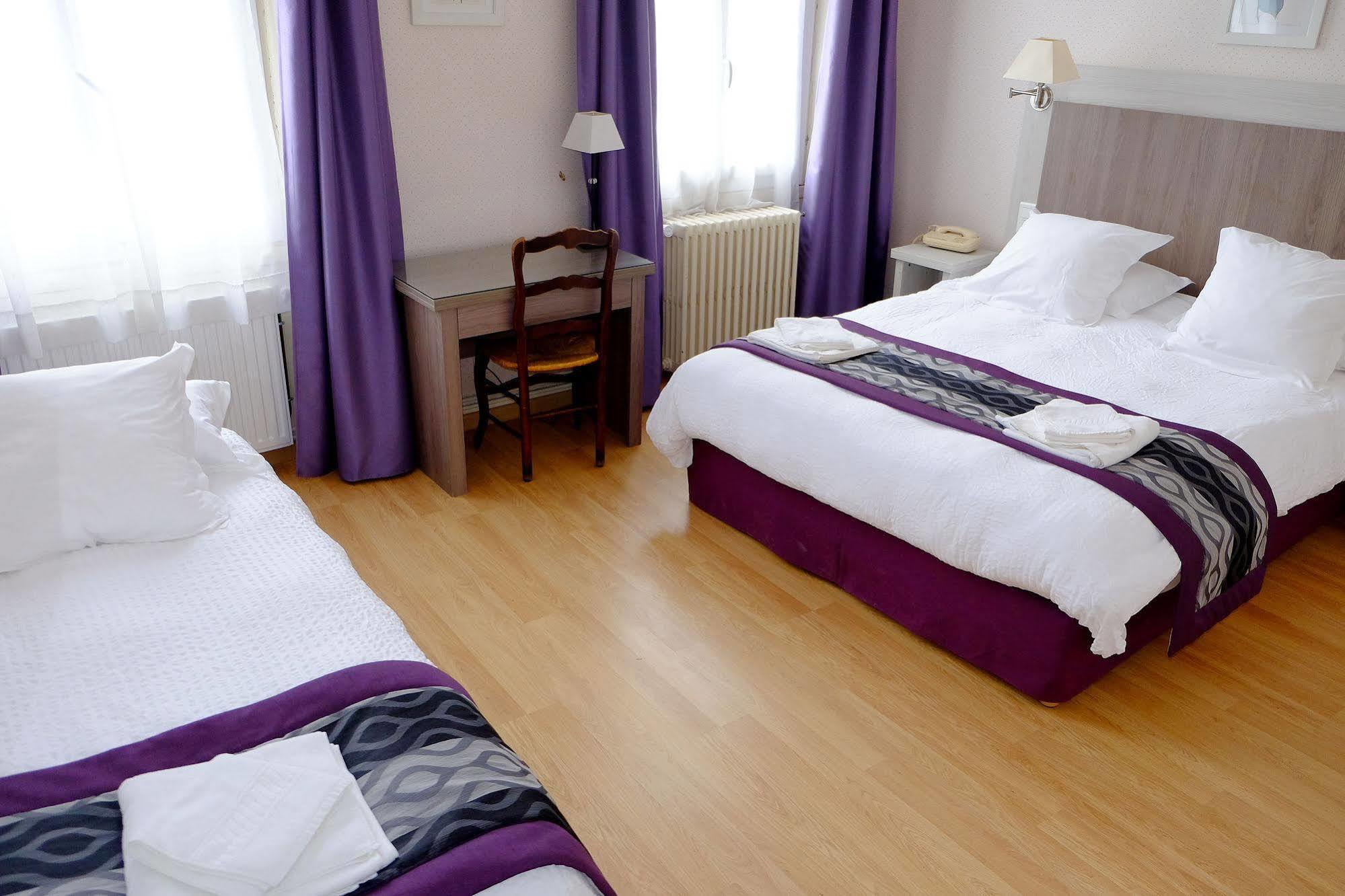 Logis Grand Hotel Pelisson Nontron Bagian luar foto